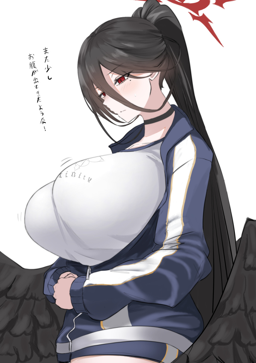 black_choker black_hair black_wings blue_archive blue_buruma blue_jacket blush breasts buruma choker halo hasumi_(blue_archive) hasumi_(track)_(blue_archive) highres jacket large_breasts long_hair looking_at_viewer low_wings mole mole_under_eye negi_seijin official_alternate_costume ponytail red_eyes red_halo shirt solo white_background white_shirt wings