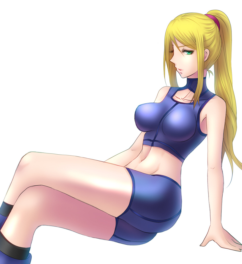 arm_support ass bare_shoulders bike_shorts blonde_hair boots breasts collarbone crossed_legs from_side green_eyes half-closed_eyes halterneck high_ponytail highres impossible_clothes invisible_chair kukua_(mosushi) large_breasts long_hair looking_at_viewer metroid metroid_fusion midriff navel parted_lips ponytail samus_aran scrunchie sidelocks simple_background sitting solo sports_bra super_smash_bros. turtleneck white_background