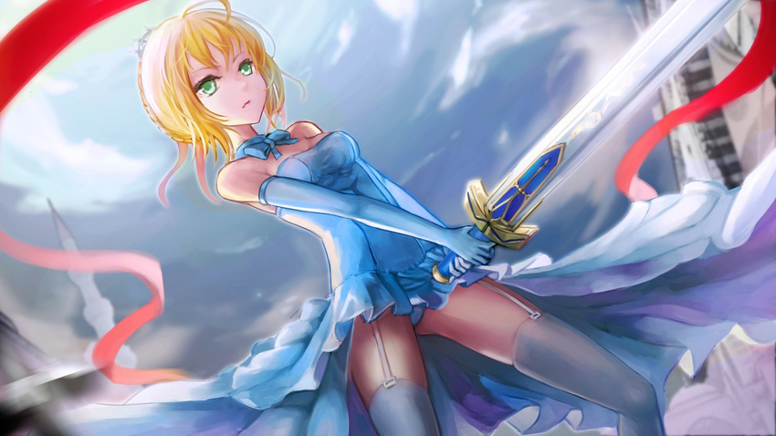 ahoge artoria_pendragon_(all) bad_id bad_pixiv_id blonde_hair dress elbow_gloves fate/stay_night fate_(series) garter_straps gloves green_eyes highres saber solo sword thighhighs wangchuan_de_quanyan weapon