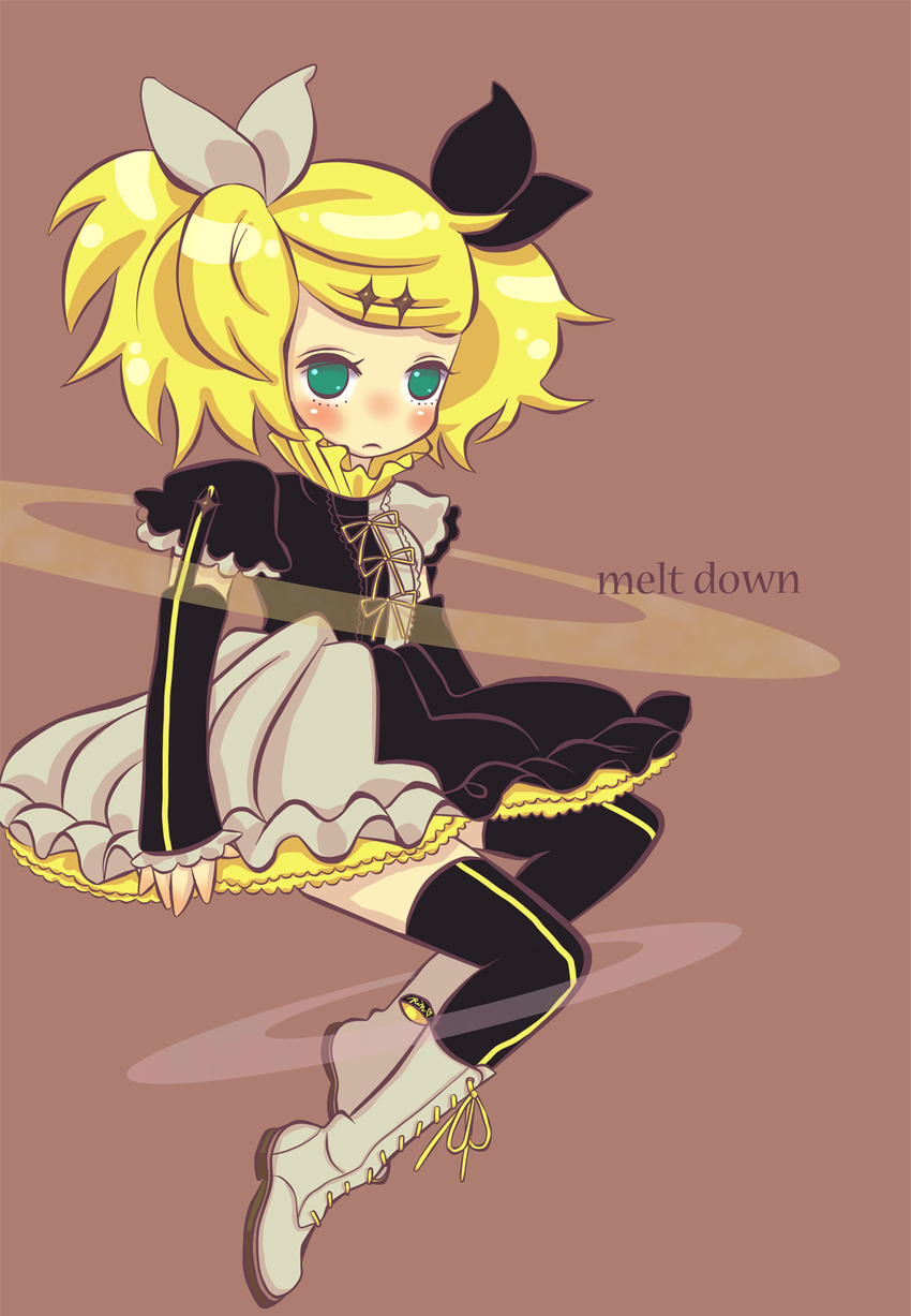 alternate_hairstyle bisuketta blonde_hair boots detached_sleeves dress green_eyes hair_ornament hair_ribbon hairclip highres kagamine_rin kagamine_rin_(roshin_yuukai/hard_rkmix) long_hair ribbon roshin_yuukai_(vocaloid) solo thighhighs twintails vocaloid