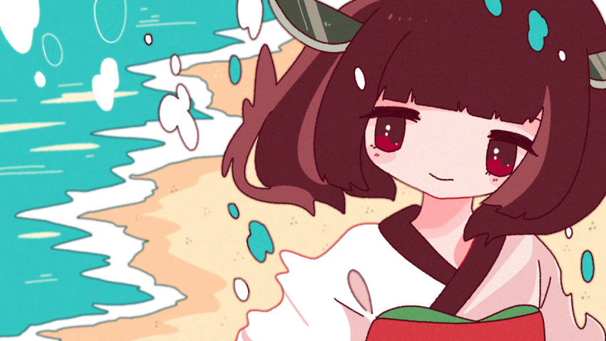 1girl beach blunt_bangs blurry blurry_background blush brown_hair bubble closed_mouth dissolving floating_hair headgear japanese_clothes kimono looking_to_the_side medium_hair obi red_eyes sainakamonaca sand sash second-party_source setogiwa_(neutrino) smile solo touhoku_kiritan upper_body video_crop voiceroid waves white_kimono