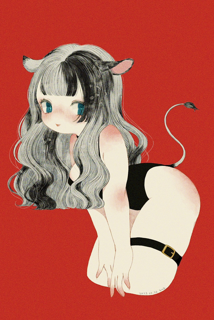 +_+ 1girl :p animal_ears black_hair black_leotard blue_eyes blush breasts cow_ears cow_tail cropped_legs grey_hair highres leotard long_hair looking_at_viewer medium_breasts multicolored_hair original red_background simple_background solo tail thigh_strap tongue tongue_out tonoko_(annin_tono) two-tone_hair wavy_hair