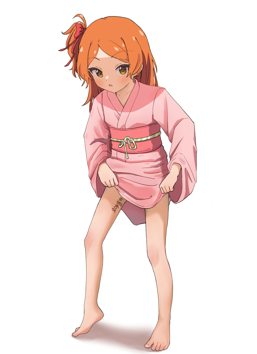 1girl absurdres bare_legs barefoot blush bow brown_eyes cabbage_(chlehd2239) clothes_lift collarbone commentary_request feet hair_bow heart heart-shaped_pupils heel_up highres idolmaster idolmaster_million_live! idolmaster_million_live!_theater_days japanese_clothes kimono kimono_lift korean_commentary korean_text legs long_hair long_sleeves looking_at_viewer obi obijime ogami_tamaki one_side_up open_mouth orange_hair parted_bangs pink_kimono pink_sash red_bow sash simple_background solo standing symbol-shaped_pupils toenails toes white_background wide_sleeves