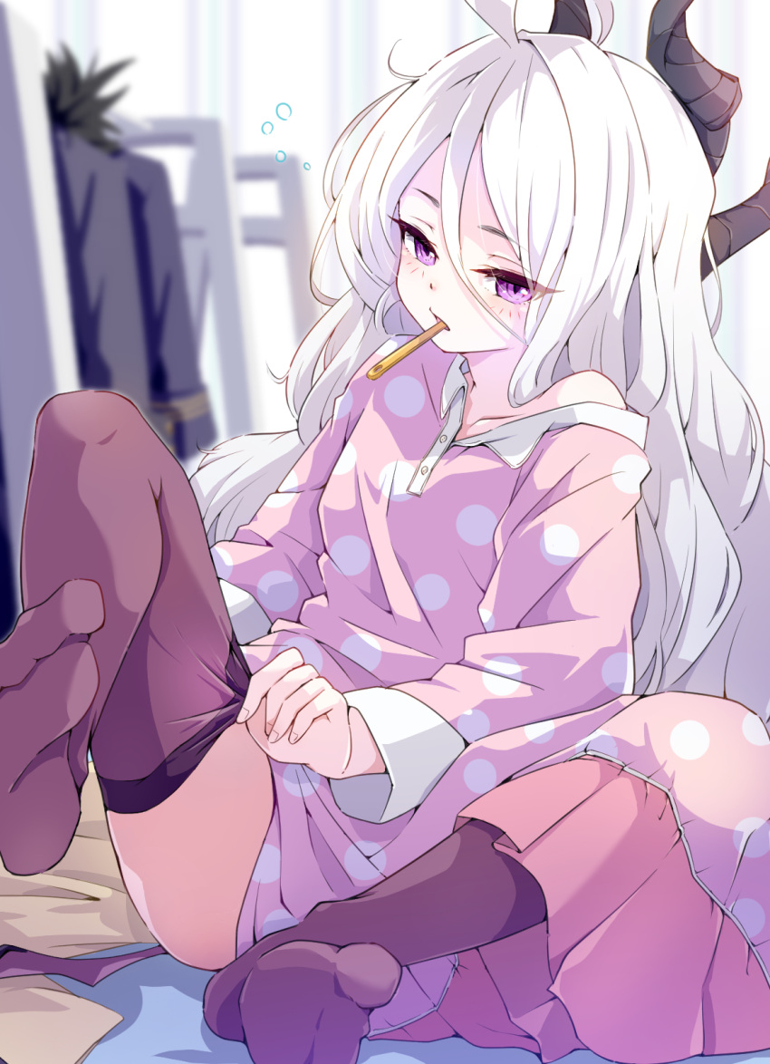1girl ass black_horns black_thighhighs blue_archive blush breasts demon_horns highres hina_(blue_archive) hina_(pajamas)_(blue_archive) horns indoors long_hair long_sleeves looking_at_viewer mosuke1221 multiple_horns official_alternate_costume pajamas pink_pajamas polka_dot polka_dot_pajamas purple_eyes small_breasts solo squeans thighhighs toes white_hair