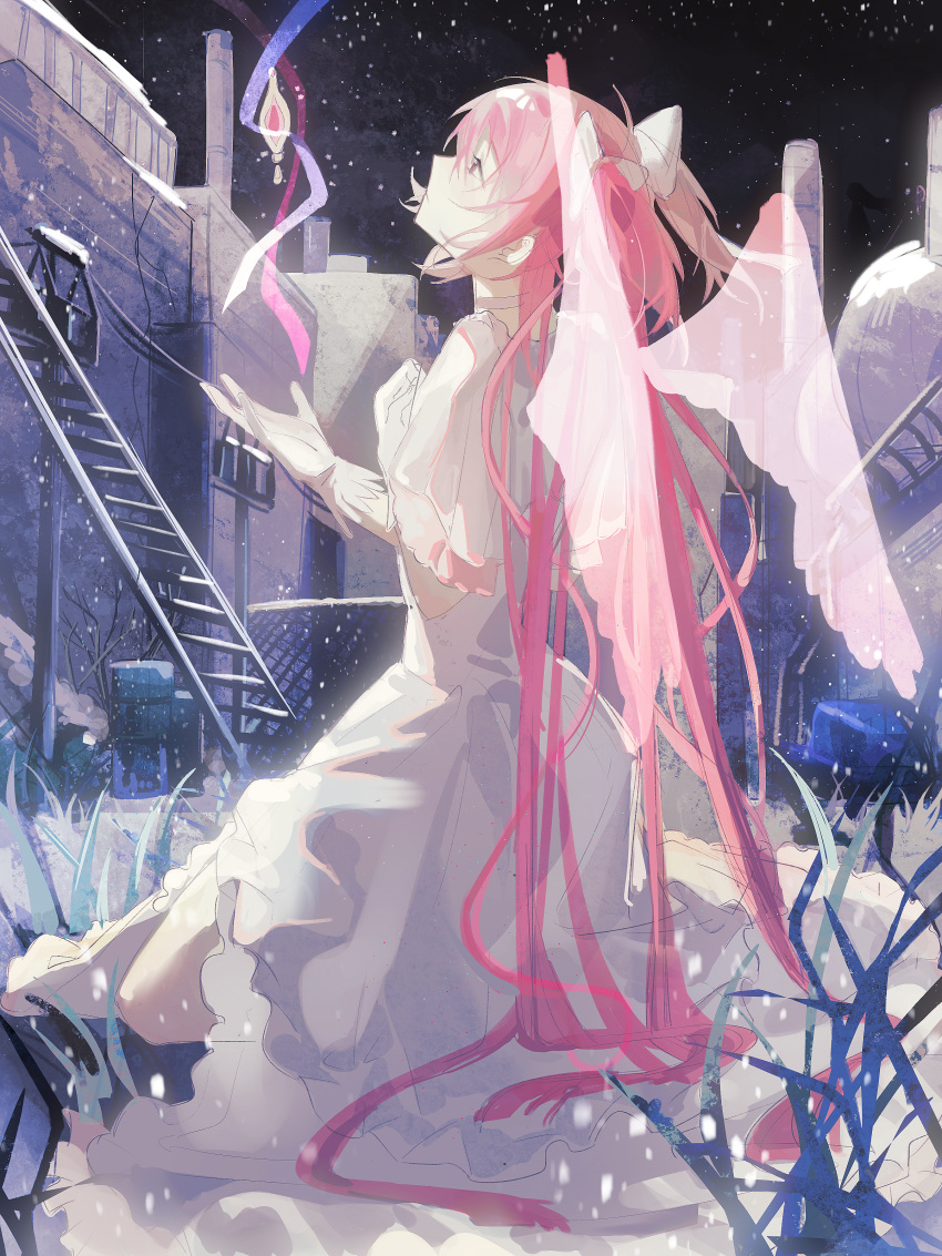 1girl absurdres bow building chinese_commentary commentary_request dress from_side full_body grass hair_bow hand_on_own_chest hands_up highres kaname_madoka kneeling ladder long_hair looking_up mahou_shoujo_madoka_magica mahou_shoujo_madoka_magica_(anime) night night_sky outdoors pink_eyes pink_hair profile sky solo star_(sky) starry_sky transparent_wings two_side_up ultimate_madoka white_dress wings xinshenger876