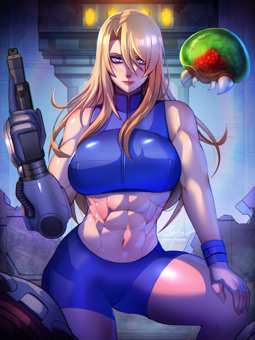 1girl abs absurdres bare_shoulders blonde_hair blue_eyes blue_shorts breasts closed_mouth commentary crop_top expressionless fingerless_gloves gloves gun hair_between_eyes hand_on_own_knee hand_up highres holding holding_gun holding_weapon indoors large_breasts long_bangs looking_at_viewer metroid metroid_(creature) metroid_fusion midriff mole mole_under_mouth muscular muscular_female navel patreon_username samus_aran shorts signature skin_tight sleeveless solo trigger_discipline twitter_username weapon white_gloves xuuikie_ashe zero_suit