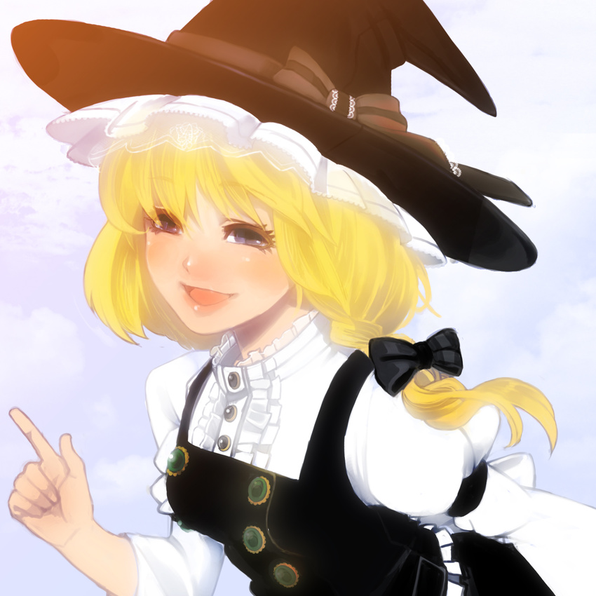 blonde_hair blue_eyes blush braid hat highres kirisame_marisa lips short_hair smile solo touhou tsurusaki_yuu witch_hat