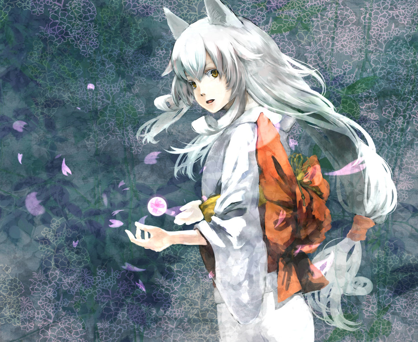 amaterasu animal_ears cherry_blossoms highres japanese_clothes kimono long_hair looking_back mosasa ookami_(game) personification solo white_hair wolf_ears yellow_eyes