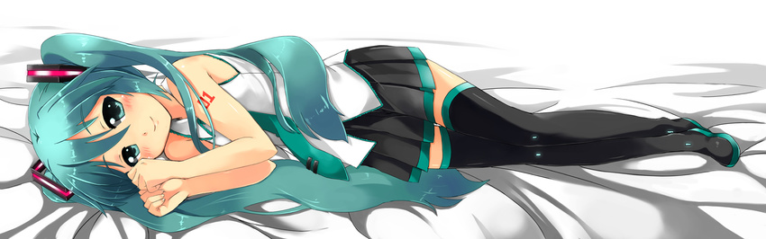 aqua_eyes aqua_hair hatsune_miku highres legs long_hair necktie smile solo thighhighs toichi twintails vocaloid