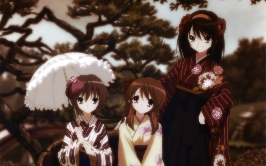 artist_request asahina_mikuru black_hakama hakama highres japanese_clothes meiji_schoolgirl_uniform multiple_girls nagato_yuki sepia short_hair smile suzumiya_haruhi suzumiya_haruhi_no_yuuutsu yagasuri