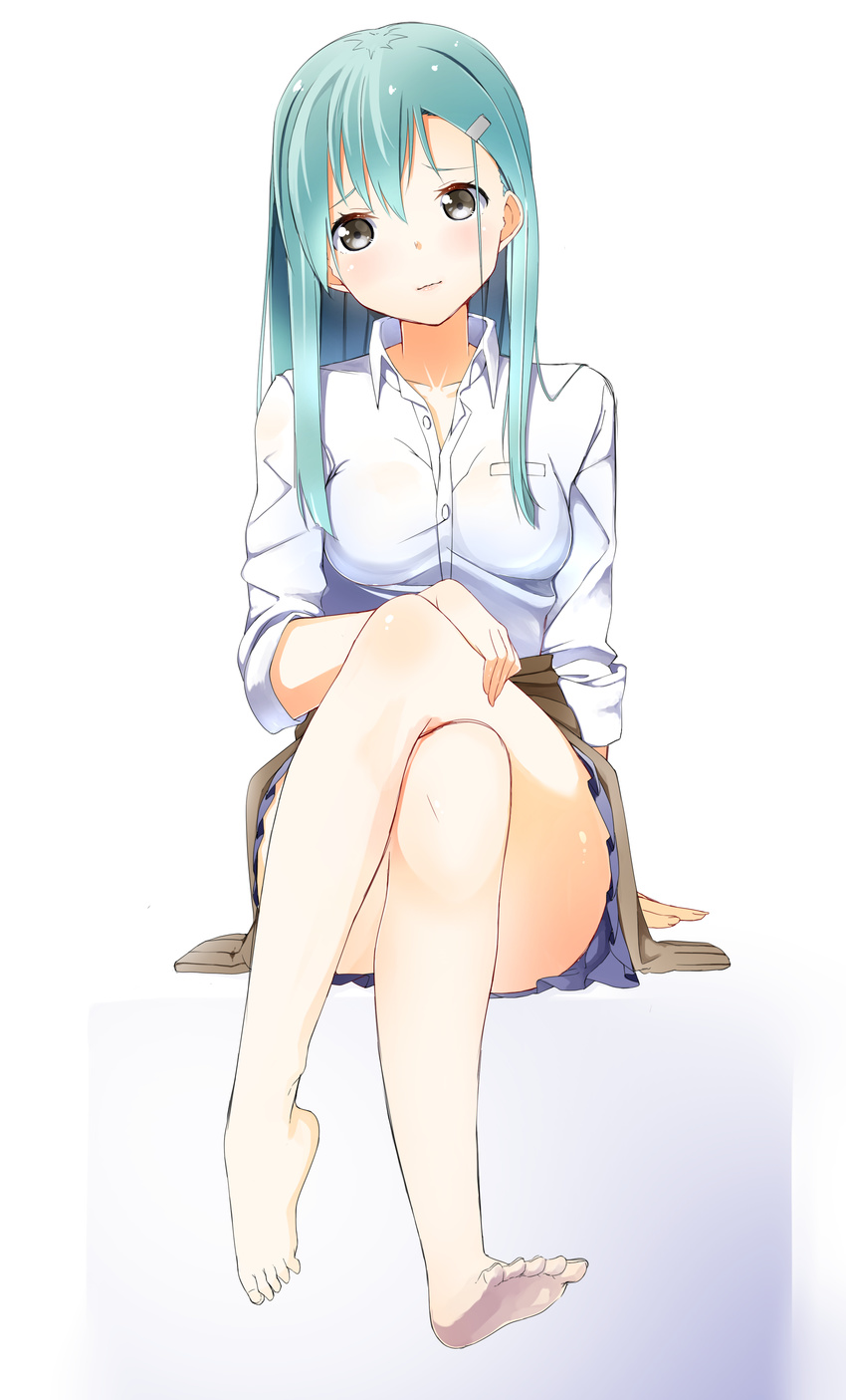 absurdres aqua_hair barefoot byte_(allbyte) crossed_legs green_eyes hair_ornament hairclip highres kantai_collection long_hair school_uniform sitting solo suzuya_(kantai_collection)