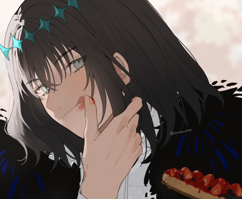 1boy :q black_hair blue_eyes cloak crown diamond_hairband eating fate/grand_order fate_(series) food fur-trimmed_cloak fur_trim head_tilt highres holding holding_food looking_at_viewer male_focus medium_hair oberon_(fate) oberon_(third_ascension)_(fate) official_alternate_hair_color pie portrait romo827 shirt smile solo tongue tongue_out white_shirt wiping_mouth