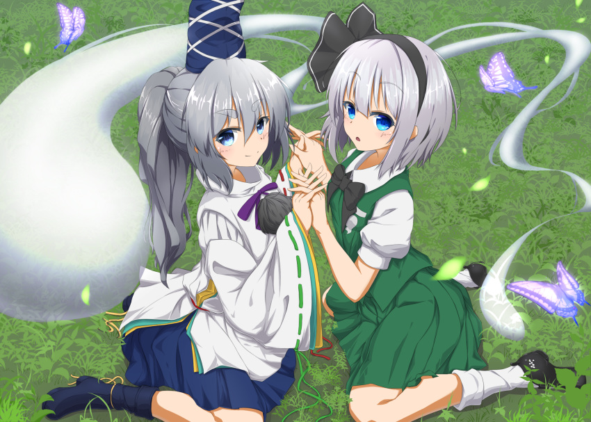 2girls aqua_eyes black_footwear blue_eyes blue_skirt boots bow bug butterfly commentary_request face-to-face from_side grass gray_hair green_skirt green_vest hairband hand_holding hat headband highres insect japanese_clothes kneehighs konpaku_youmu konpaku_youmu_(ghost) long_hair looking_at_viewer mononobe_no_futo multiple_girls myon open_mouth outdoors ponytail ribbon sasa_(weldan6) shirt shoes short_hair silver_hair sitting skirt smile socks touhou vest white_shirt