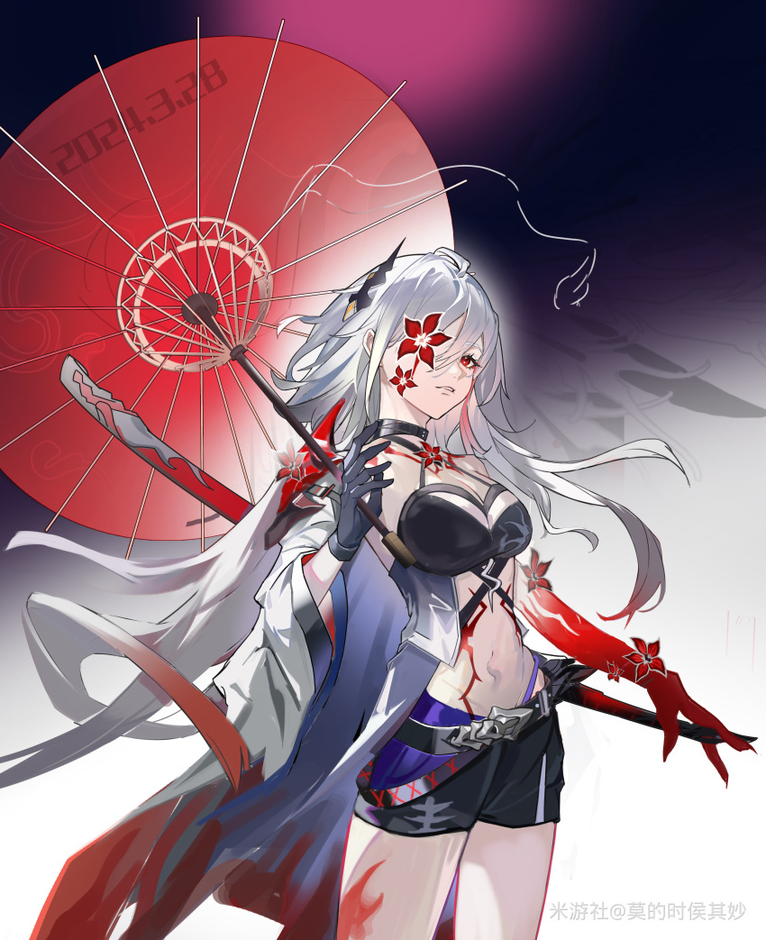 1girl absurdres acheron_(honkai:_star_rail) black_choker black_coat black_gloves black_shorts body_markings breasts chain choker cleavage coat coattails detached_sleeves flower flower_over_eye gloves hair_over_one_eye highres holding holding_umbrella honkai:_star_rail honkai_(series) long_hair midriff mo_de_shi_hou_qi_miao navel official_alternate_color oil-paper_umbrella red_eyes red_flower red_umbrella scabbard sheath sheathed short_shorts shorts single_bare_shoulder solo stomach sword umbrella weapon white_hair