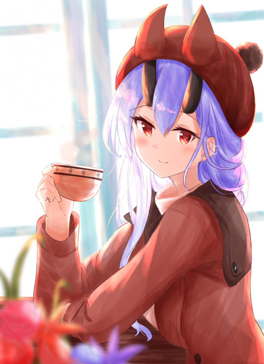 1girl alternate_costume blush brown_coat coat commentary_request cup fate/grand_order fate_(series) flower hat highres holding holding_cup horns horns_through_headwear long_hair looking_at_viewer oni_horns red_eyes red_hat silver_hair smile solo table tomoe_gozen_(fate/grand_order) tsugumochi window