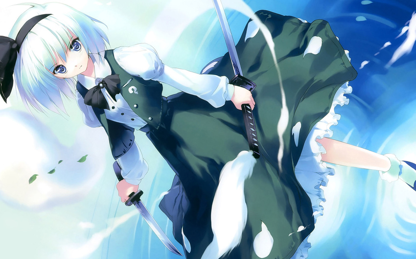 alternate_hairstyle blue_eyes highres holding holding_sword holding_weapon katana konpaku_youmu ribbon short_hair silver_hair solo sword touhou ueda_ryou weapon