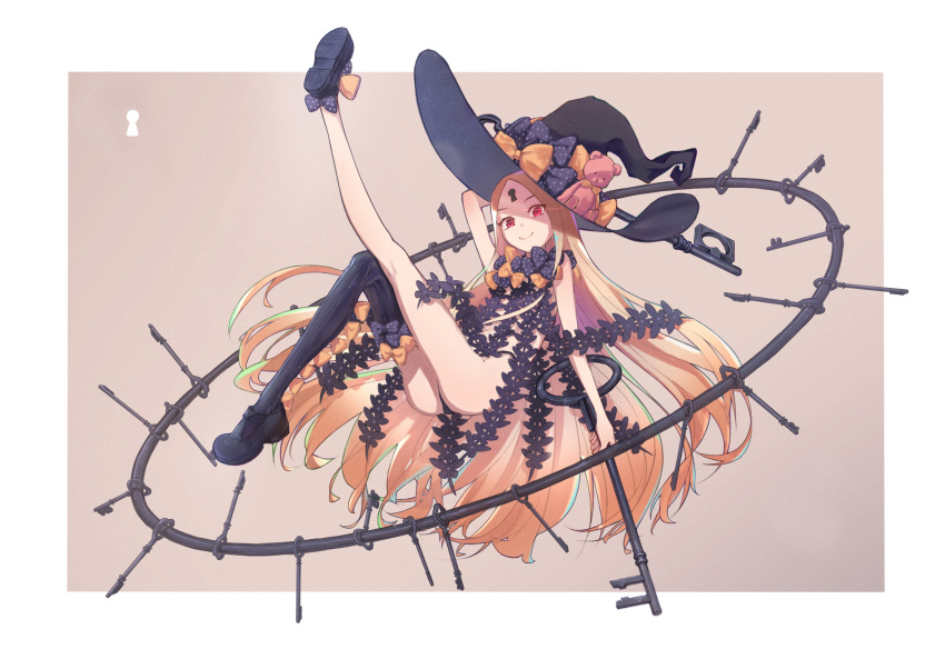 1girl abigail_williams_(fate/grand_order) absurdres asymmetrical_legwear bangs black_bow black_footwear black_hat black_legwear black_panties blonde_hair bow brown_background closed_mouth commentary_request fate/grand_order fate_(series) glowing glowing_eyes hat hat_bow head_tilt heart highres key keyhole leg_up long_hair orange_bow oversized_object panties parted_bangs red_eyes revealing_clothes shoe_soles shoes single_thighhigh smile solo stuffed_animal stuffed_toy teddy_bear thighhighs topless two-tone_background underwear very_long_hair wang_man white_background witch_hat