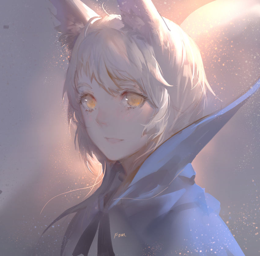 animal_ears artist_name cape fom_(lifotai) fox_ears pixiv_fantasia pixiv_fantasia_fallen_kings portrait short_hair smile solo white_hair yellow_eyes