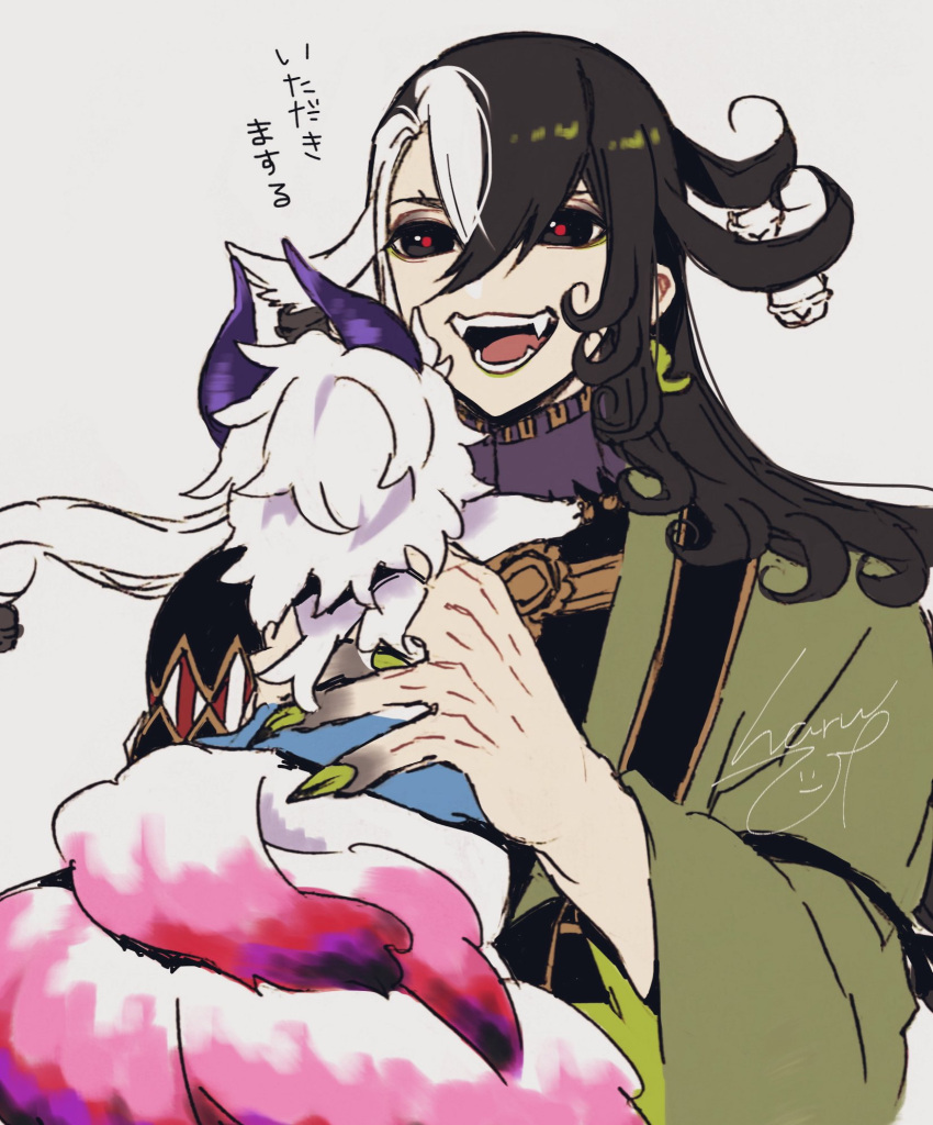 1boy :d ashiya_douman_(fate) asymmetrical_hair black_hair creature curly_hair dilated_pupils earrings fangs fate/grand_order fate_(series) fingernails fou_(fate) hair_between_eyes haruhina highres holding holding_creature horns japanese_clothes jewelry kimono long_hair magatama magatama_earrings male_focus multicolored_hair red_pupils sharp_fingernails smile split-color_hair translation_request two-tone_hair upper_body very_long_hair white_hair