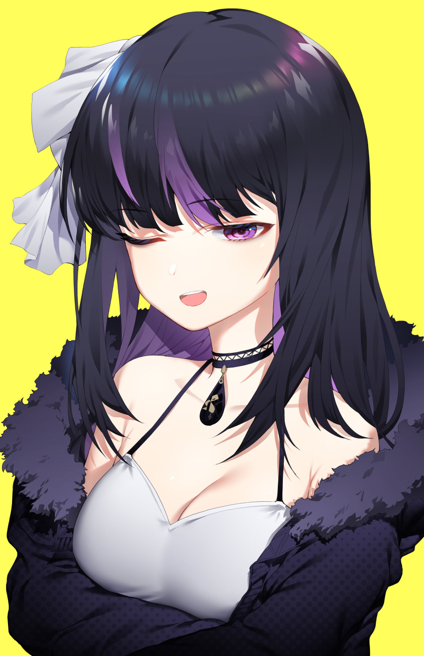 1girl ;d absurdres arm_under_breasts bare_shoulders black_choker black_coat black_hair bow breasts choker cleavage coat colored_inner_hair dress fur-trimmed_coat fur_trim hair_bow highres indie_virtual_youtuber long_hair looking_at_viewer medium_breasts multicolored_hair off_shoulder one_eye_closed open_clothes open_coat purple_eyes purple_hair ririsya shinidei short_sidetail simple_background smile solo streaked_hair upper_body virtual_youtuber white_bow white_dress yellow_background