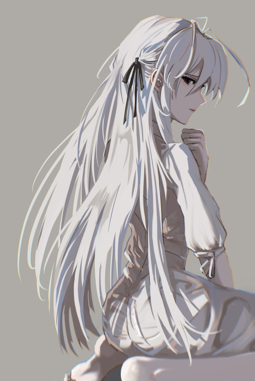 1girl barefoot black_ribbon brown_eyes closed_mouth dress from_behind grey_background hair_ribbon highres kasugano_sora long_hair looking_at_viewer looking_back profile ribbon simple_background sitting solo wariza white_dress white_hair yautja yosuga_no_sora