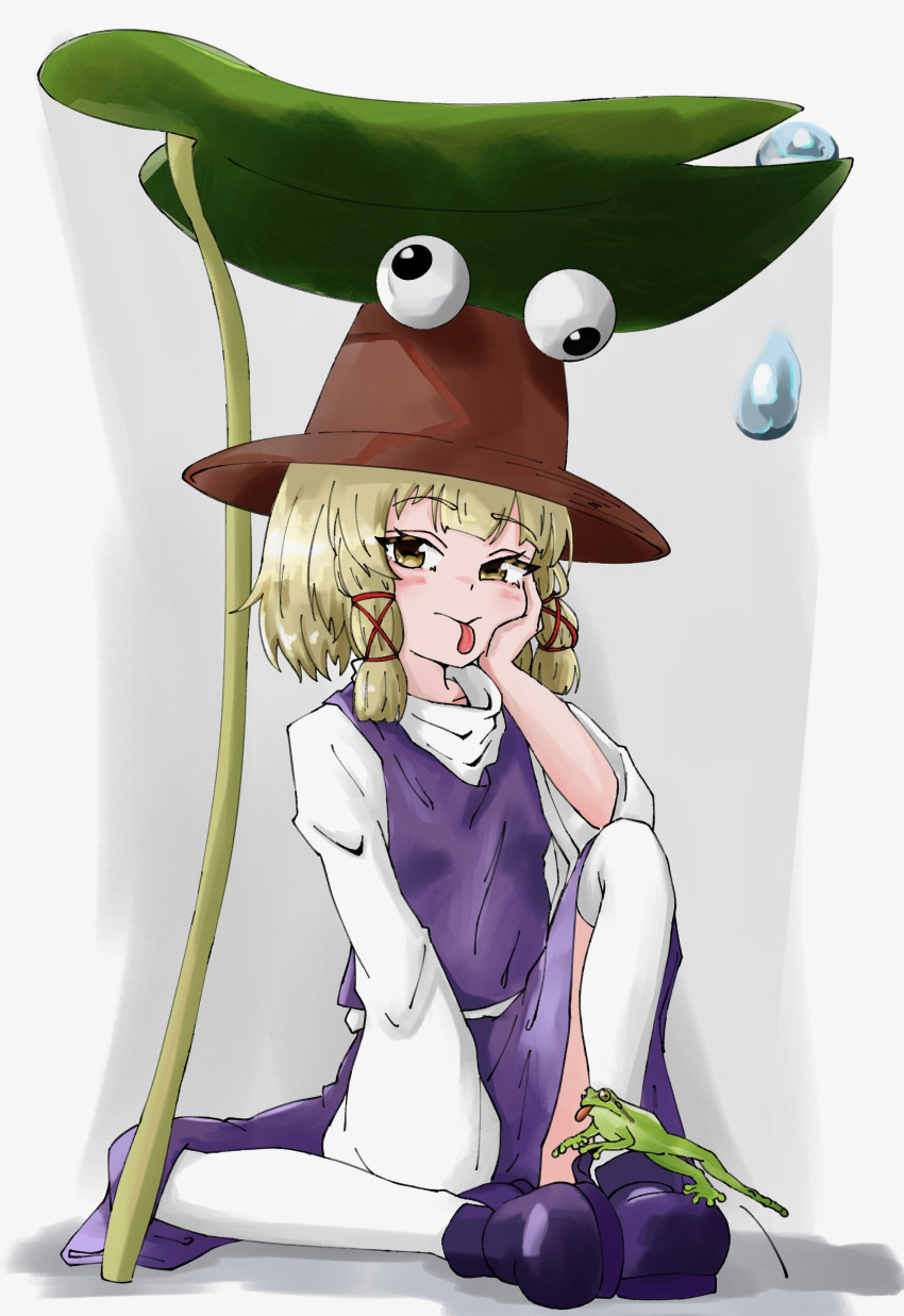 1girl absurdres blonde_hair blush brown_headwear closed_mouth commentary_request eyelashes frog grey_background hair_ornament hair_ribbon hand_on_own_cheek hand_on_own_face hand_up hat highres knee_up leaf leaf_umbrella lily_pad long_sleeves looking_at_viewer moriya_suwako naga38 parted_bangs purple_footwear purple_skirt purple_vest ribbon shirt shoes short_hair sidelocks simple_background sitting skirt skirt_set solo thighhighs tongue tongue_out touhou vest water_drop white_background white_shirt white_thighhighs wide_sleeves x_hair_ornament yellow_eyes