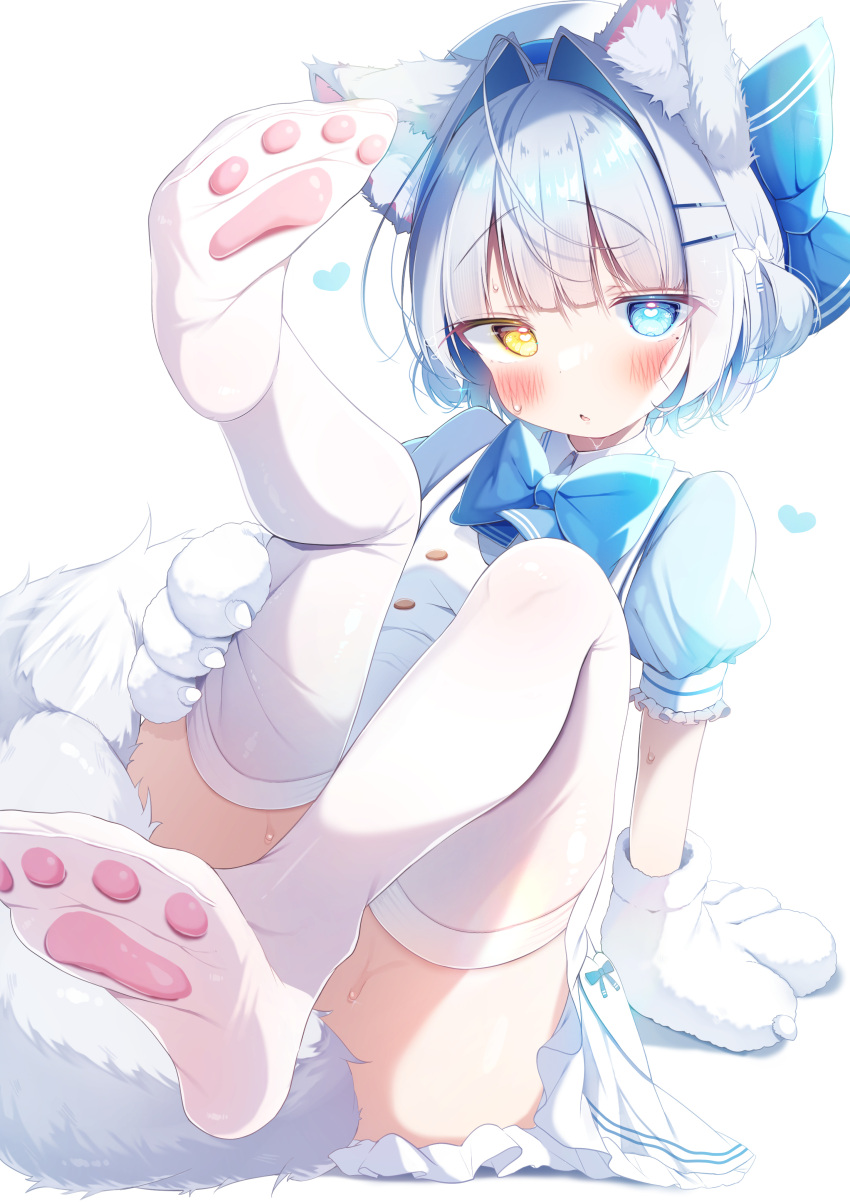 1girl absurdres animal_ears blue_eyes blush bow cat_ears cat_tail embarrassed hair_bow hair_ornament hairclip heart heterochromia highres komugi_(2212) looking_at_viewer original short_hair simple_background solo sweatdrop tail thighhighs white_background yellow_eyes