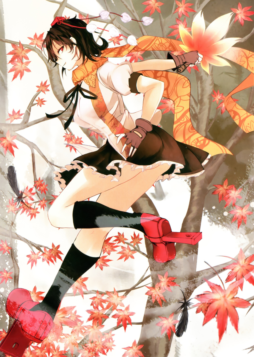 absurdres black_hair black_legwear feathers fingerless_gloves geta gloves hat highres kneehighs leaf legs looking_at_viewer profile red_eyes scarf shameimaru_aya shoes skirt smirk socks solo takaharu tengu-geta tokin_hat touhou