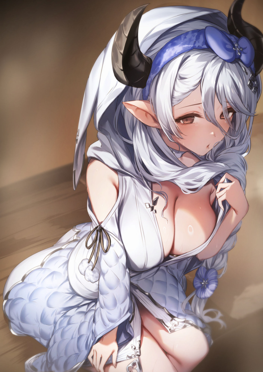 1girl black_horns blue_hairband blush breasts brown_eyes cleavage from_above genyaky granblue_fantasy hair_between_eyes hair_ornament hairband highres horns izmir large_breasts long_hair long_sleeves looking_at_viewer pointy_ears signature sitting solo thighs white_hair