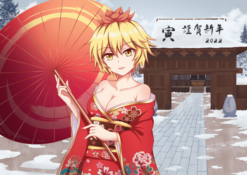 1girl 2022 absurdres alternate_costume bare_shoulders black_hair blonde_hair breasts cleavage cloud floral_print floral_print_kimono highres holding holding_umbrella japanese_clothes kimono long_sleeves looking_at_viewer multicolored_hair nengajou new_year obi open_mouth outdoors piaoluo_de_ying_huaban print_kimono red_kimono red_umbrella sash short_hair smile snow solo toramaru_shou touhou translation_request two-tone_hair umbrella wide_sleeves yellow_eyes