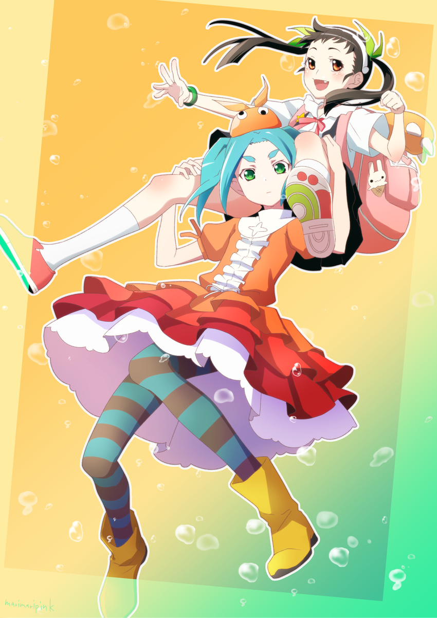 :d aqua_hair backpack bag black_hair carrying eyebrows fang green_eyes hachikuji_mayoi hairband hat highres long_hair mari_(marimaripink) monogatari_(series) multiple_girls ononoki_yotsugi open_mouth pantyhose red_eyes short_hair shoulder_carry smile striped striped_legwear twintails