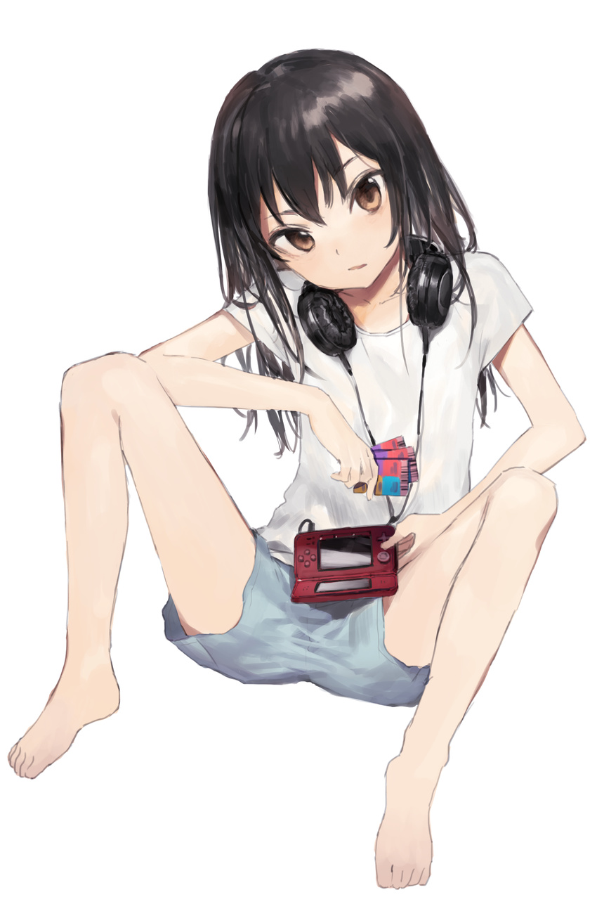 absurdres bad_id bad_pixiv_id bangs barefoot black_hair brown_eyes card handheld_game_console head_tilt headphones headphones_around_neck highres hirota_tsuu long_hair looking_at_viewer nintendo nintendo_3ds original shirt shorts simple_background sitting slim_legs solo t-shirt tsurime white_background