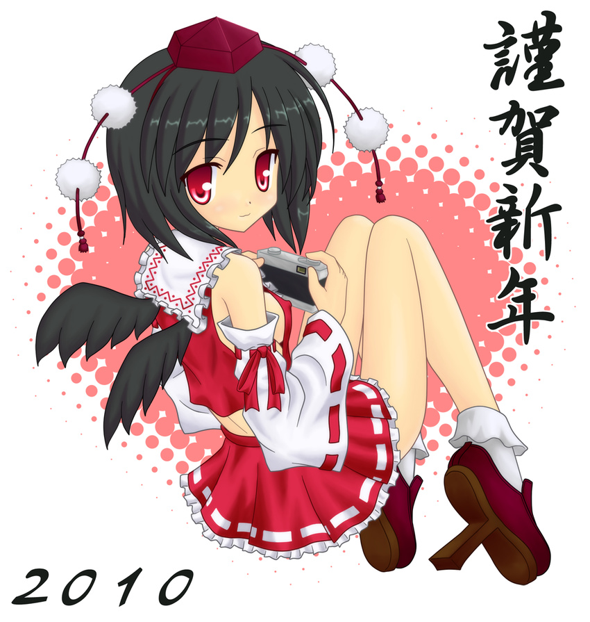 2010 bad_id bad_pixiv_id black_hair breasts camera cosplay covered_nipples detached_sleeves geta hakurei_reimu hakurei_reimu_(cosplay) hat highres japanese_clothes looking_at_viewer new_year noveske_n4 red_eyes shameimaru_aya short_hair small_breasts solo tengu-geta tokin_hat touhou translated