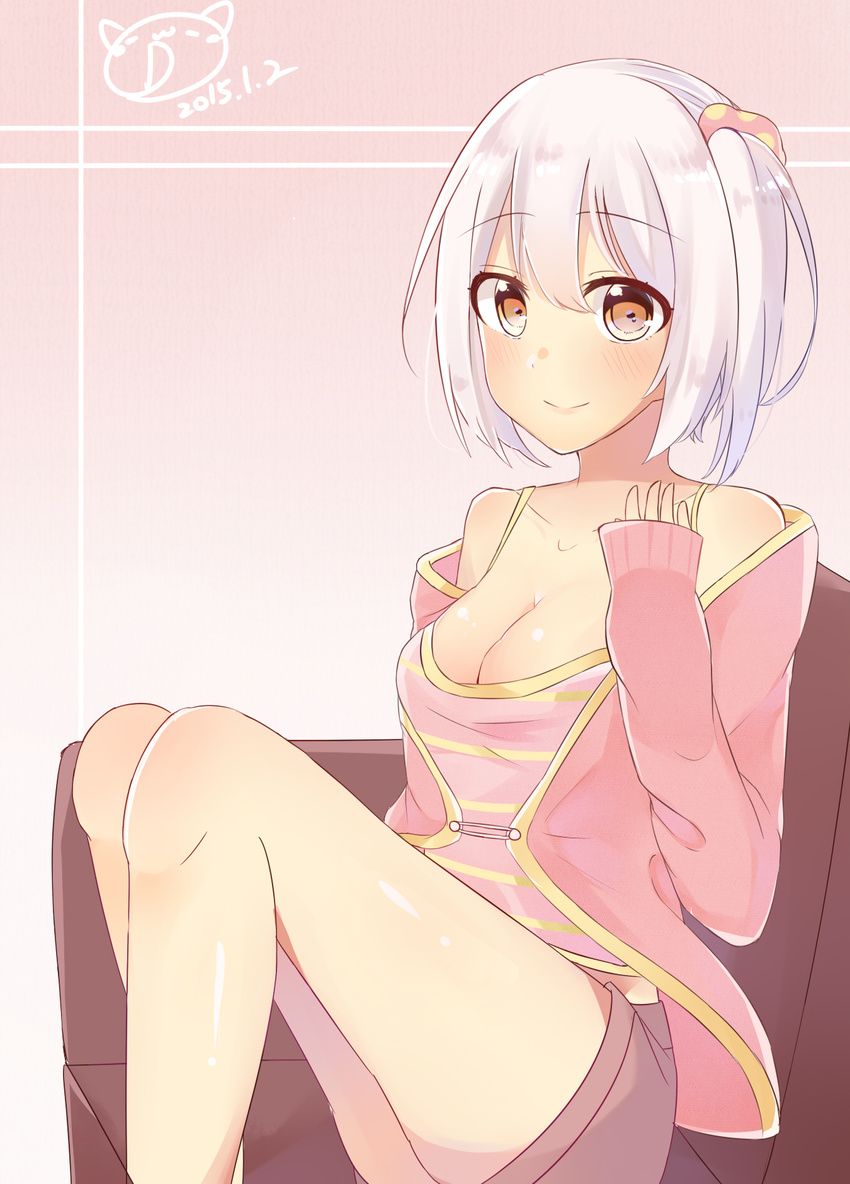 bad_id bad_pixiv_id barefoot breasts collarbone couch hair_between_eyes hand_on_own_chest highres light_smile looking_at_viewer loungewear on_couch orange_eyes original short_hair shorts silver_hair sitting sleeves_past_wrists small_breasts solo sudale