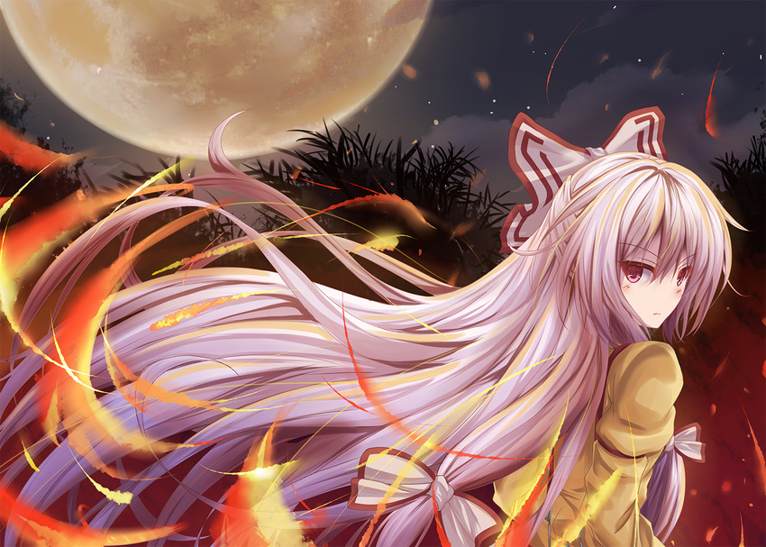 &gt;:( arm_garter blush bow commentary_request fire frown fujiwara_no_mokou full_moon hair_bow long_hair looking_at_viewer moon night night_sky oubou red_eyes silver_hair sky solo star_(sky) starry_sky touhou tree_shade tsurime upper_body v-shaped_eyebrows very_long_hair white_bow