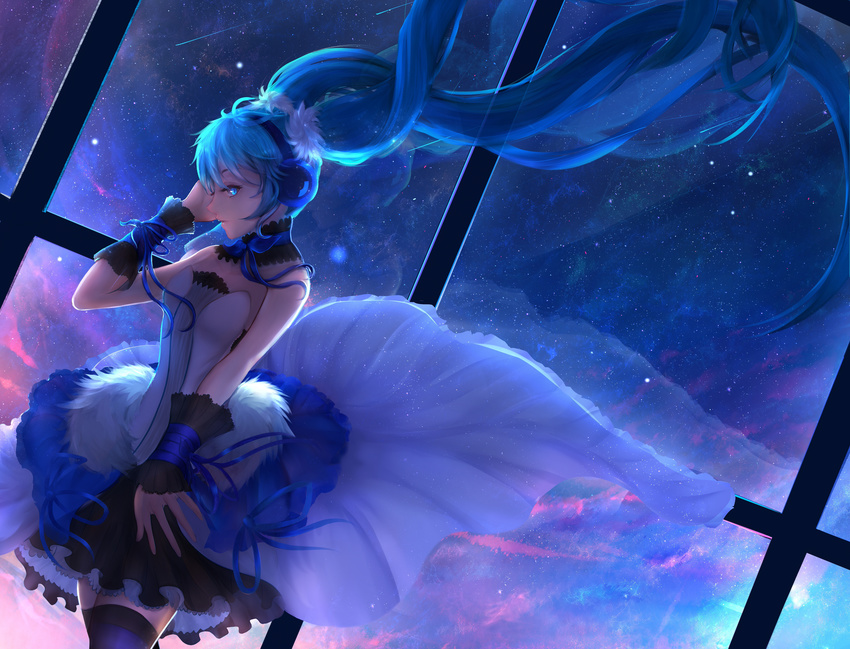 7th_dragon_2020 blue_eyes blue_hair choker cropped hatsune_miku headphones long_hair skirt sky stars thighhighs twintails vocaloid wristwear yuuko_(renhaowei2010) zettai_ryouiki