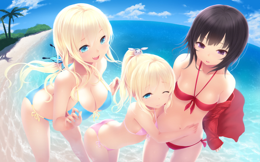 aqua_eyes beach bikini black_hair blonde_hair boku_wa_tomodachi_ga_sukunai cait hasegawa_kobato hug kashiwazaki_sena long_hair mikazuki_yozora navel ponytail purple_eyes short_hair swimsuit wink