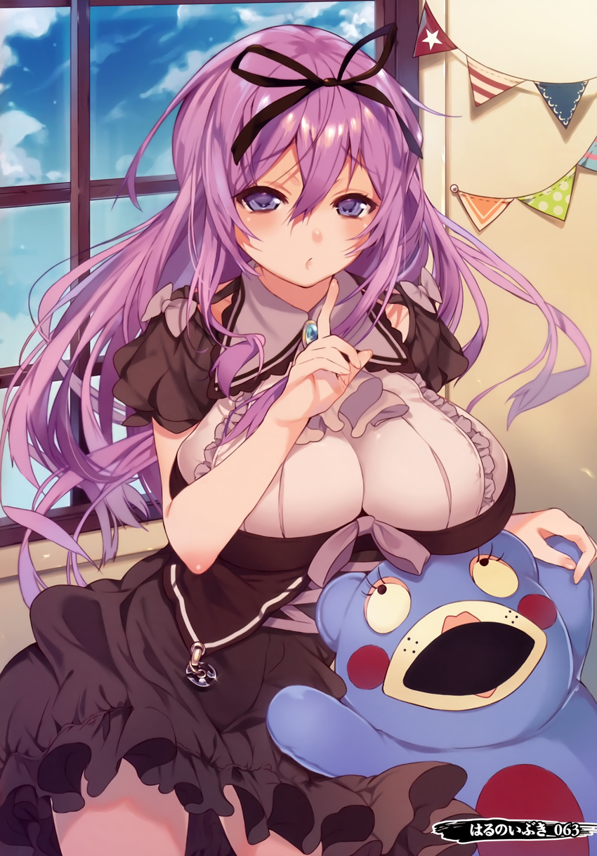 absurdres artist_name bow breasts cleavage doll dress gem hair_bow harunoibuki highres huge_breasts index_finger_raised long_hair murasaki_(senran_kagura) navel pink_hair purple_eyes senran_kagura solo string_of_flags thighs window