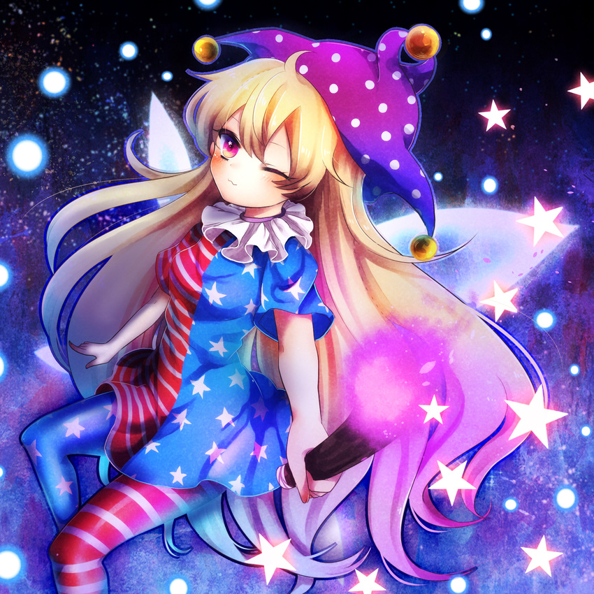 ;3 american_flag_dress american_flag_legwear blonde_hair blush closed_mouth clownpiece fairy fairy_wings fire floating gradient_hair hat hatasan highres holding jester_cap long_hair looking_at_viewer multicolored_hair pantyhose pink_eyes pink_fire pink_hair polka_dot_hat shirt short_sleeves smile solo star star_print starry_background striped striped_legwear striped_shirt torch touhou very_long_hair wings wood