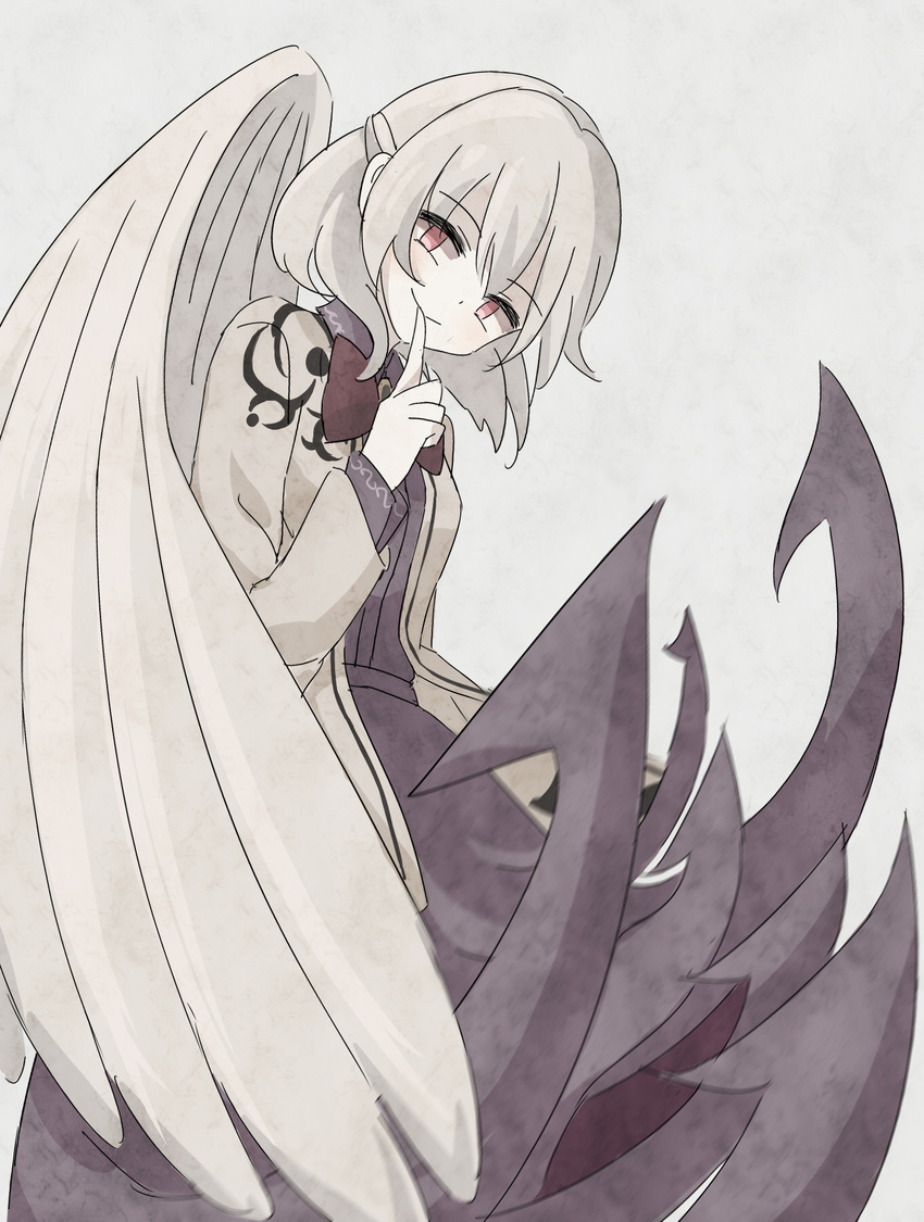 aaaabo angel_wings blurry bow bowtie breasts dress finger_to_mouth grey_background highres jacket kishin_sagume long_sleeves looking_at_viewer no_pupils purple_dress red_eyes shaded_face short_hair silver_hair simple_background single_wing small_breasts smile solo touhou wings