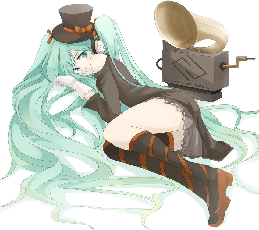 aqua_eyes aqua_hair gloves hat hatsune_miku highres legs long_hair solo tansuke vocaloid