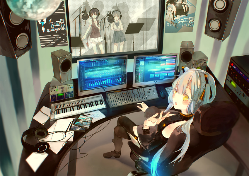 bou_shaku computer headphones luo_tianyi microphone paper vocaloid vocaloid_china xingchen yuezheng_ling