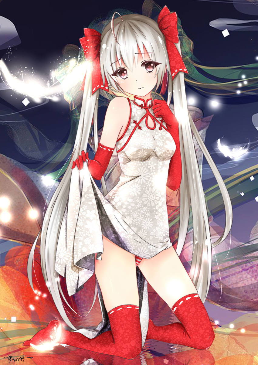 alternate_costume bow brown_eyes china_dress chinese_clothes dress elbow_gloves gloves hair_bow highres kasugano_sora kneeling long_hair menghuan_tian panties red_gloves red_legwear silver_hair solo striped striped_panties thighhighs twintails underwear very_long_hair yosuga_no_sora