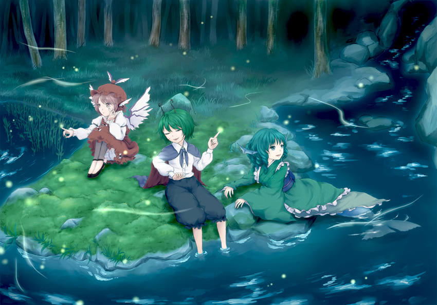 antennae aqua_hair bird_wings bloomers cape closed_eyes dress fireflies forest grass green_eyes green_hair grey_legwear hat head_fins head_in_hand index_finger_raised japanese_clothes kimono knees_to_chest long_sleeves looking_to_the_side mermaid monster_girl multiple_girls mystia_lorelei nature night obi outdoors pantyhose parted_lips partially_submerged puffy_shorts purple_hair reclining sash shore short_hair shorts sitting smile soaking_feet touhou underwear wakasagihime water wings wriggle_nightbug yellow_eyes yukanomokume