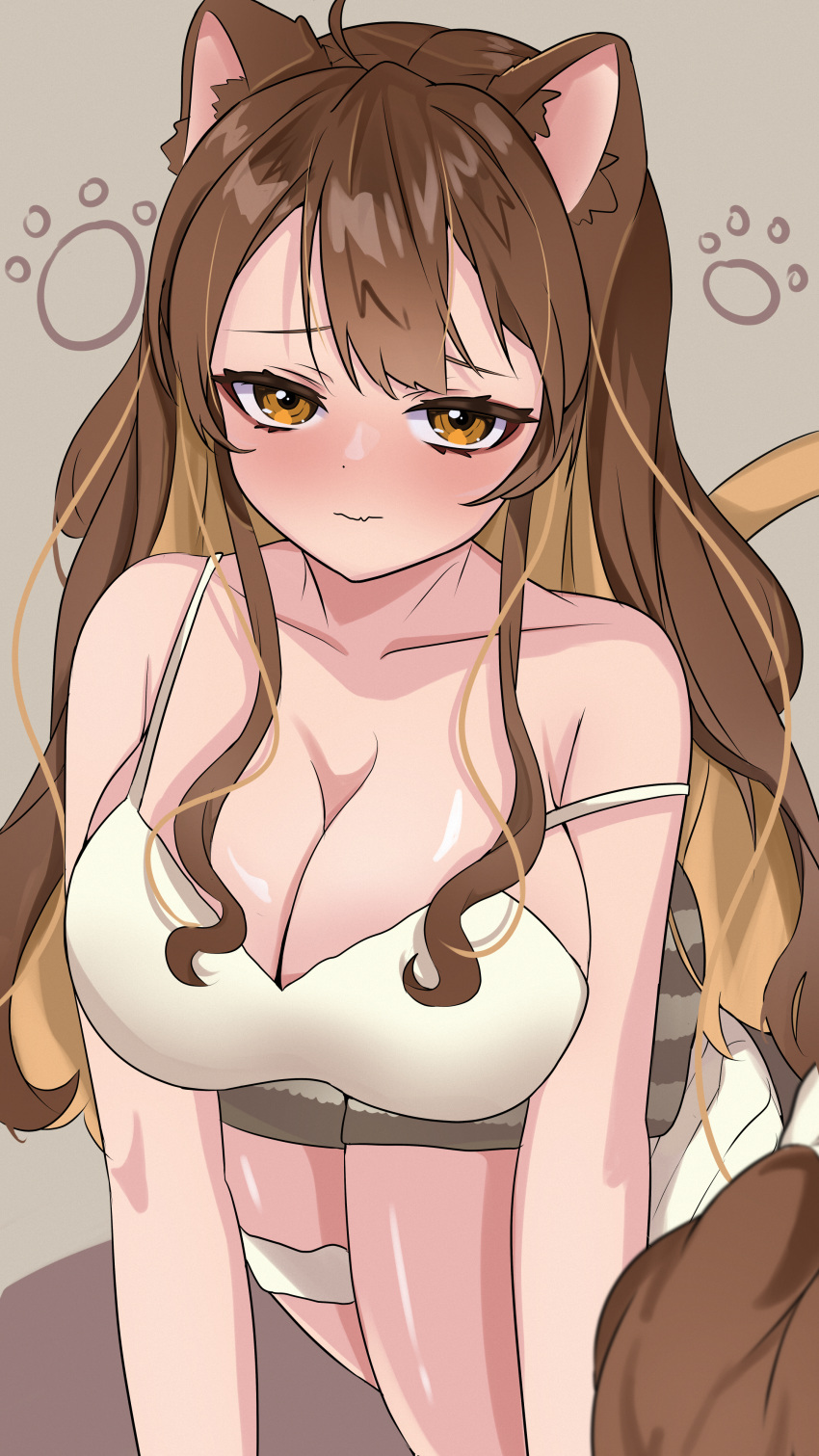 1girl absurdres all_fours animal_ears blonde_hair blush breasts brown_hair camisole clip_studio_paint_(medium) colored_inner_hair fang hair_between_eyes hanatsuki_kia highres lion_ears lion_girl lion_tail long_hair looking_at_viewer multicolored_hair nose_blush re:act shishigami_leona short_shorts shorts skin_fang solo strap_slip tail very_long_hair virtual_youtuber wavy_mouth white_camisole