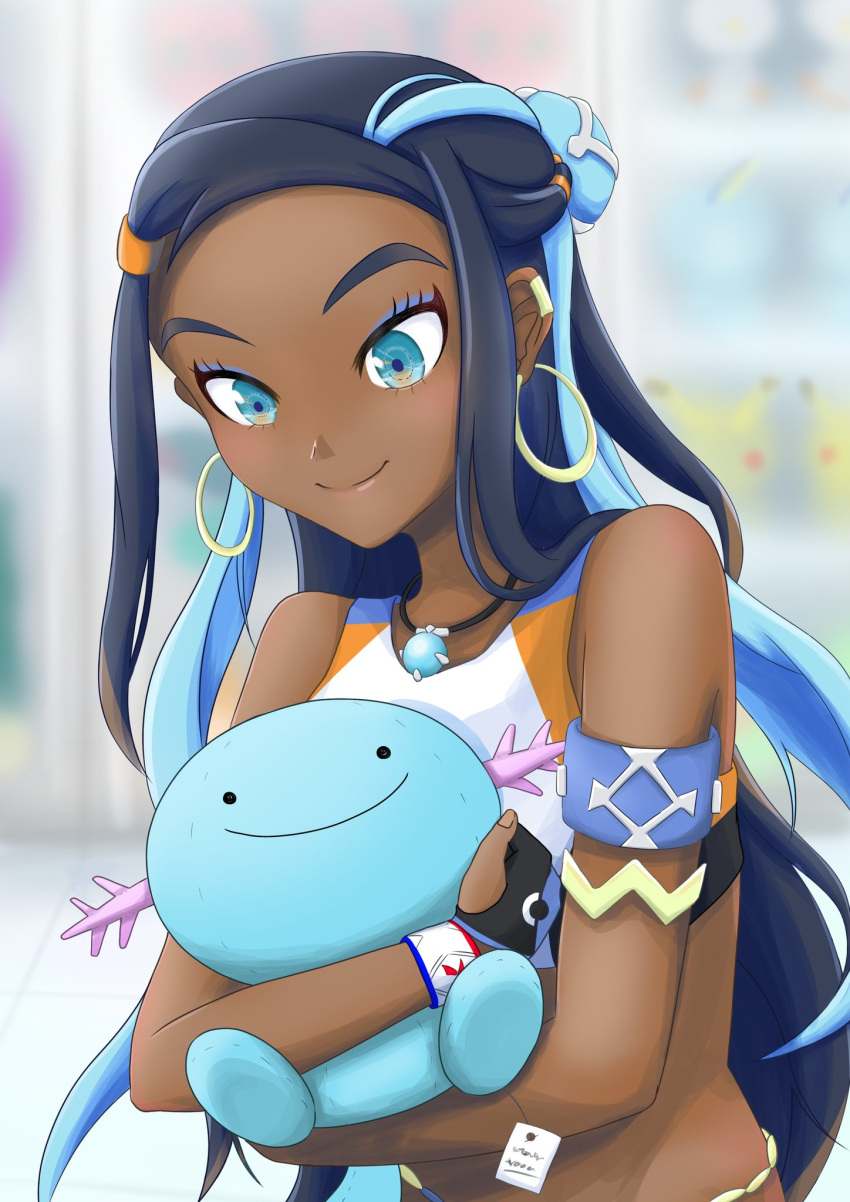 1girl armlet axolotl bare_arms bare_shoulders belly_chain black_eyes black_hair blue_eyes blue_eyeshadow blue_hair blue_skin colored_skin commentary_request crop_top dark-skinned_female dark_skin dynamax_band earrings eyeshadow gloves hair_bun highres holding holding_pokemon hoop_earrings jewelry long_hair makeup mochitaro_(mothitaroo) multicolored_hair necklace nessa_(pokemon) pokemon pokemon_(creature) pokemon_swsh single_glove single_hair_bun sports_bra streaked_hair tail two-tone_hair wooper