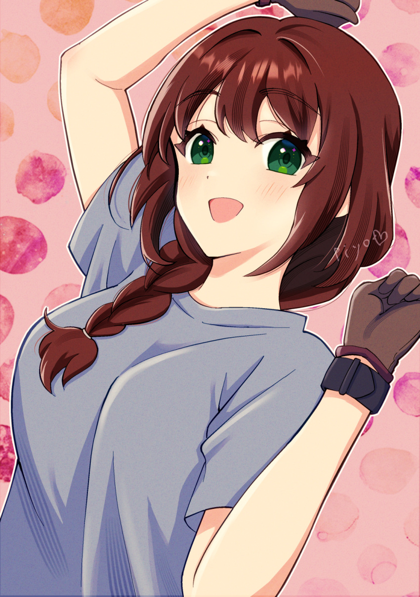 1girl :d arm_up blush braid braided_ponytail brown_gloves brown_hair commentary_request eyelashes gloves green_eyes grey_shirt hair_between_eyes hair_intakes hand_up happy heart highres kinkooo333 long_hair looking_at_viewer low_ponytail miyu_katou open_mouth pink_background shirt short_sleeves signature simple_background smile solo tareme yuuki_bakuhatsu_bang_bravern