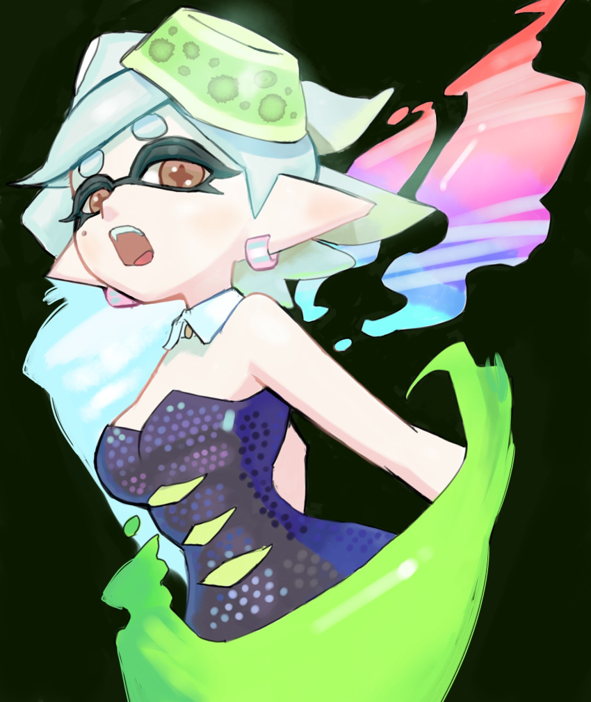 +_+ black_background black_jumpsuit earrings food food_on_head green_pantyhose highres inkling jewelry jumpsuit marie_(splatoon) mole mole_under_eye object_on_head open_mouth paint_splatter pantyhose pointy_ears simple_background splatoon_(series) splatoon_1 sushi tentacle_hair tombiham white_hair