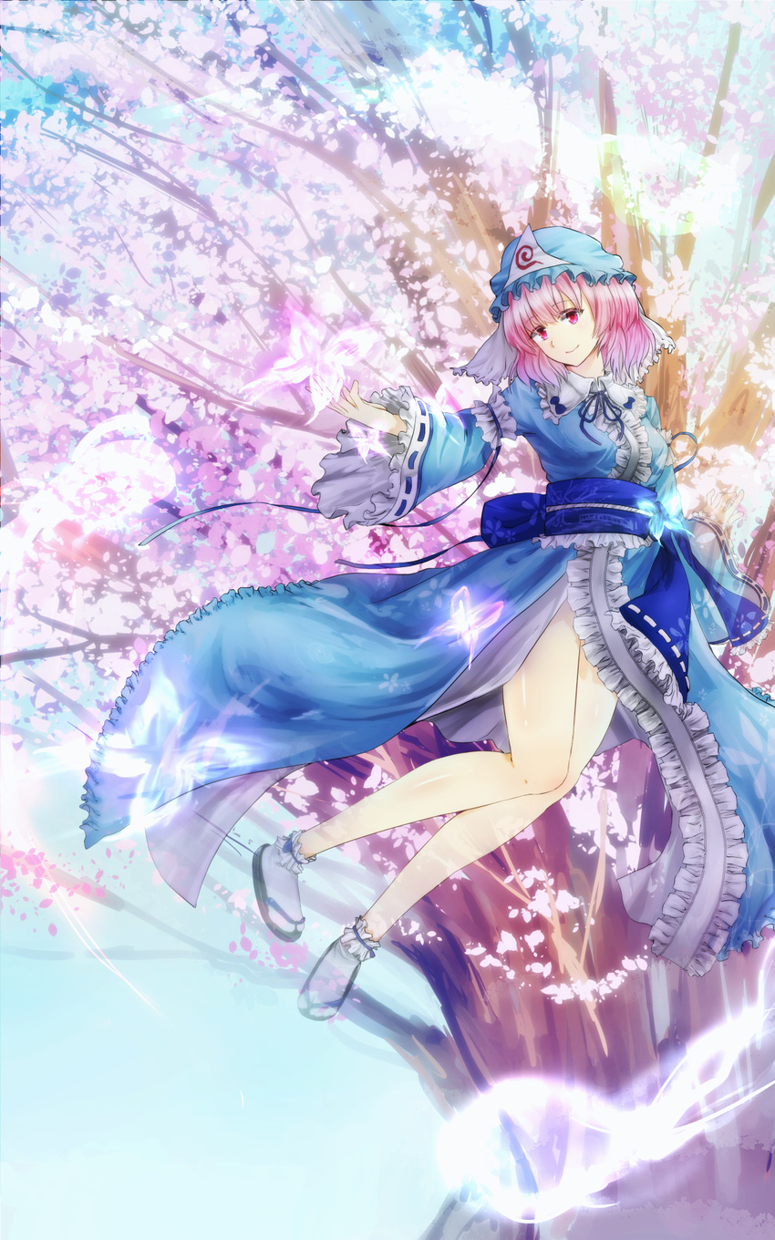 blue_sky bug butterfly cherry_blossoms day flying hat highres hitodama insect japanese_clothes kimono looking_at_viewer mob_cap obi open_hand outstretched_arm pink_eyes pink_hair saigyouji_yuyuko sandals sash short_hair sky smile solo tabi tamariame touhou transparent_limb tree triangular_headpiece