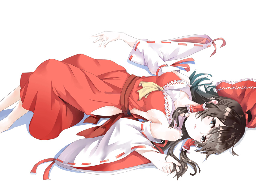 boku_to_koi_suru_ponkotsu_akuma brown_eyes hakurei_reimu japanese_clothes kabaneneko miko touhou